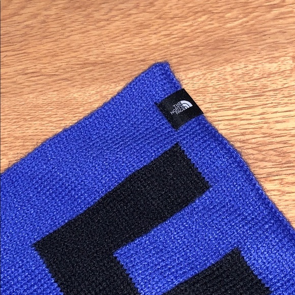 NWT The North Face Logo Scarf - Black/ Blue - Picture 7 of 13